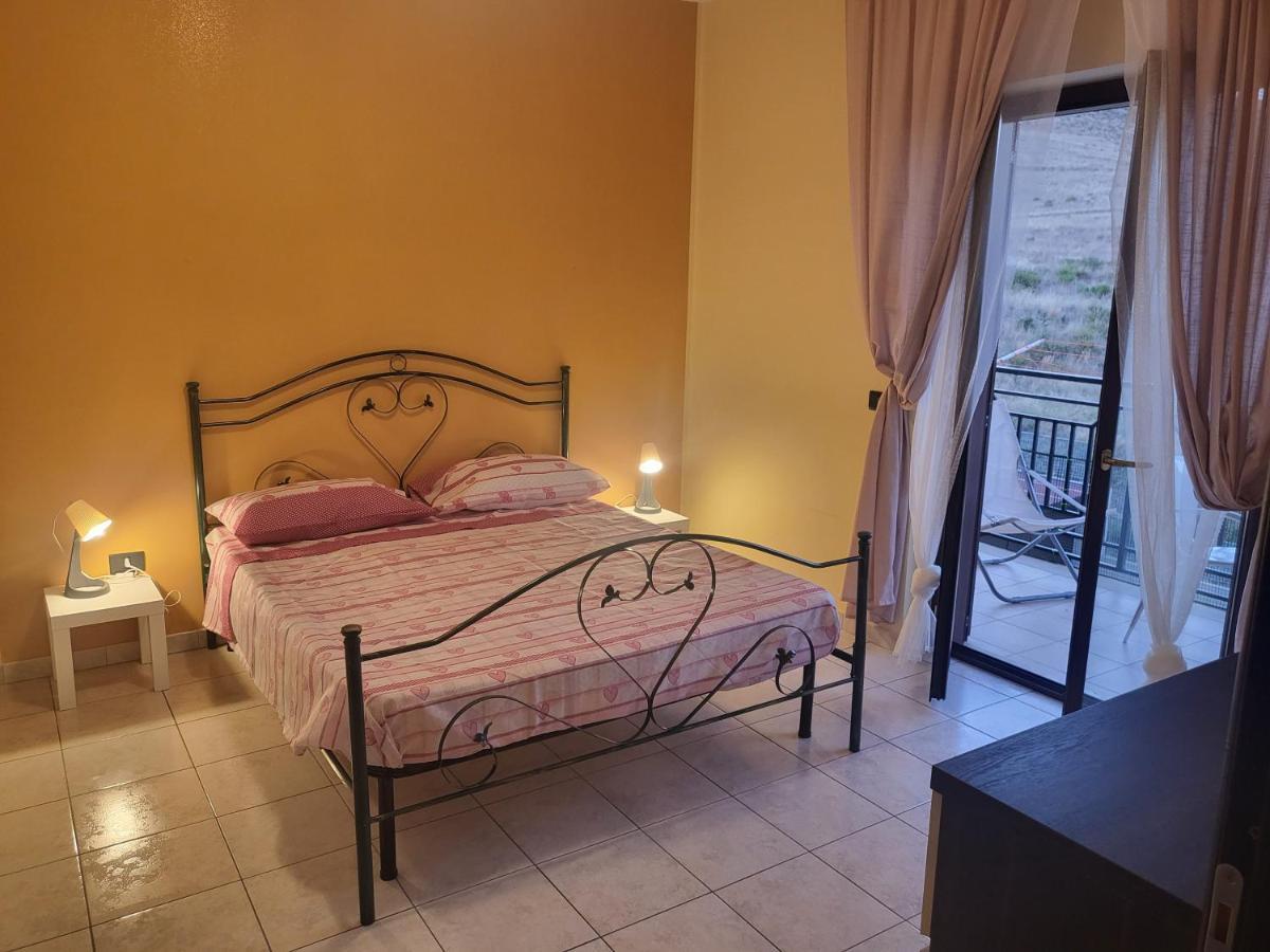 Casa Di Ninni 科里利亚诺·卡拉布罗 外观 照片